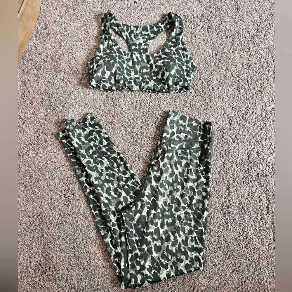 Vitality Bra and Legging Set | M